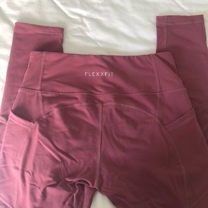 Flexxfit Leggings - Mystic Merlot